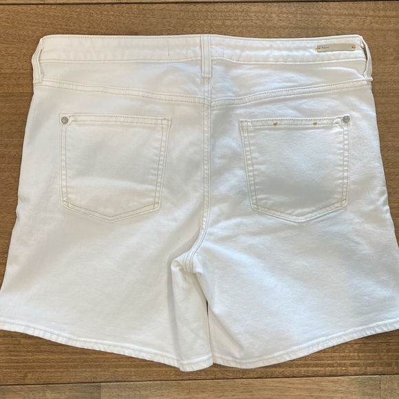 NWOT Pilcro and the Letterpress White Denim Shorts - Picture 5 of 7